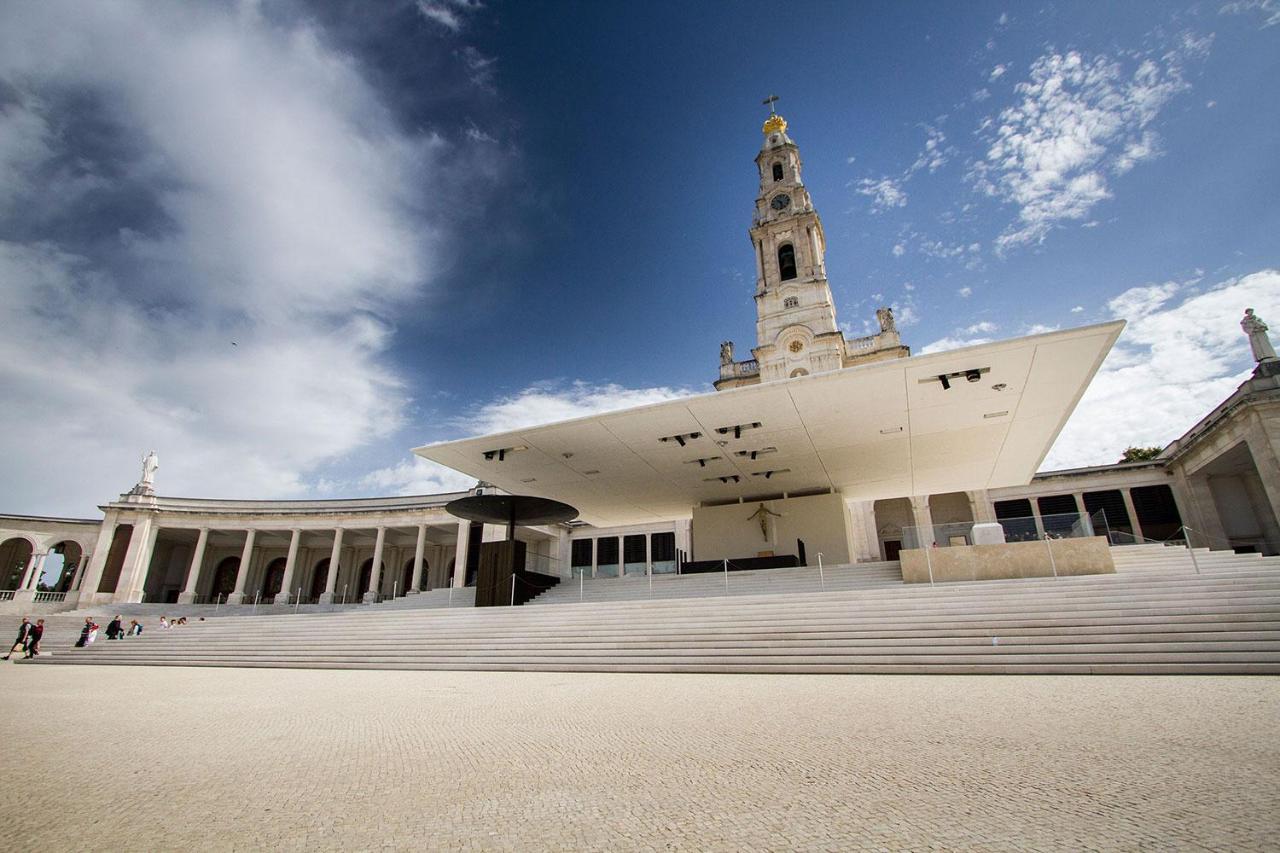 Hotel Santo Condestavel Fátima Eksteriør bilde
